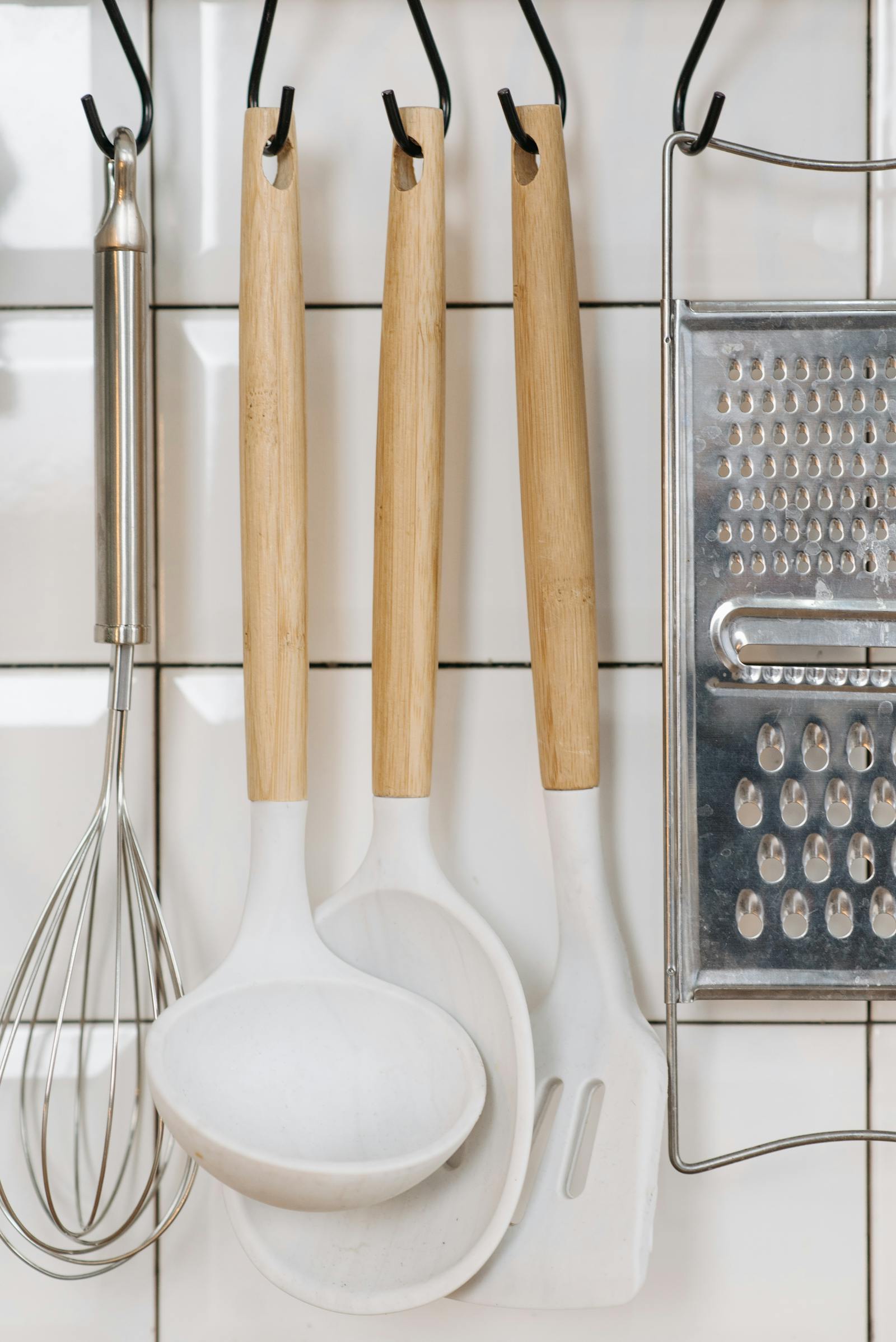 Kitchen & Dining